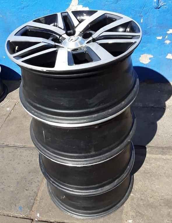 18 Inch Toyota Hilux (Dakar, D4D, Gd6), Fortuner rims 4 sale. Leave your whatsap