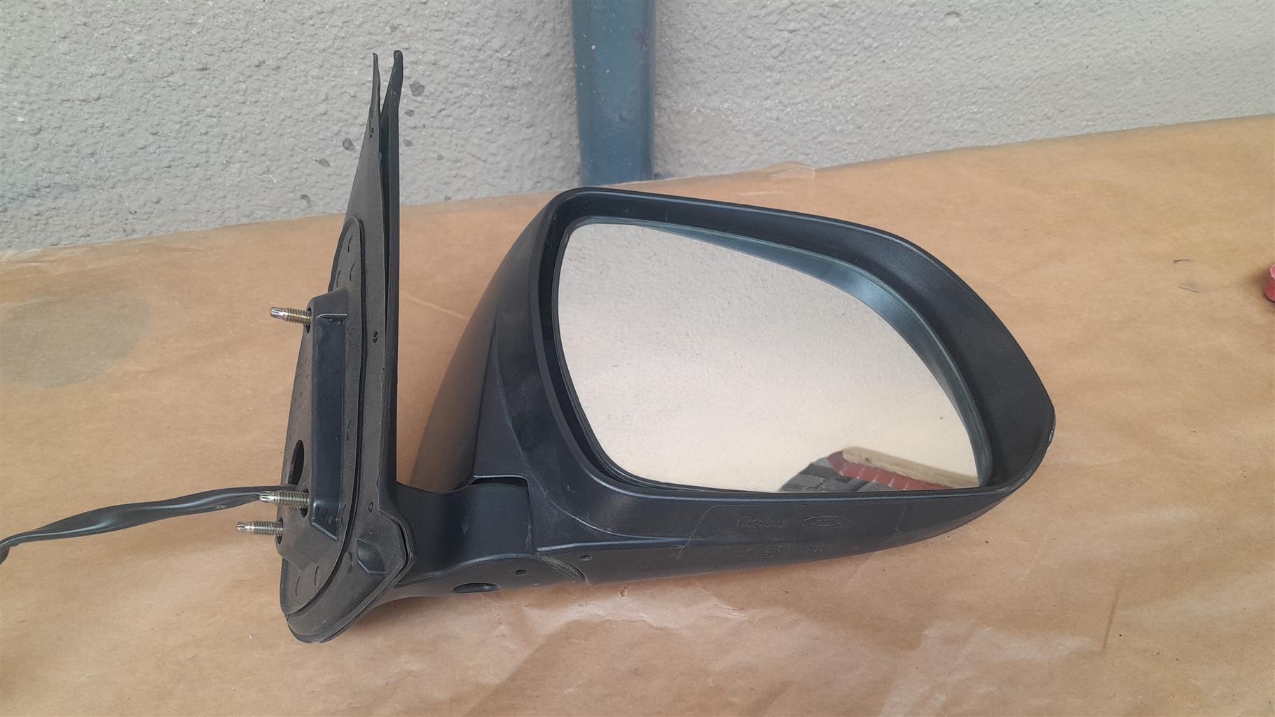 Toyota D4D door mirrors electric - Private Seller
