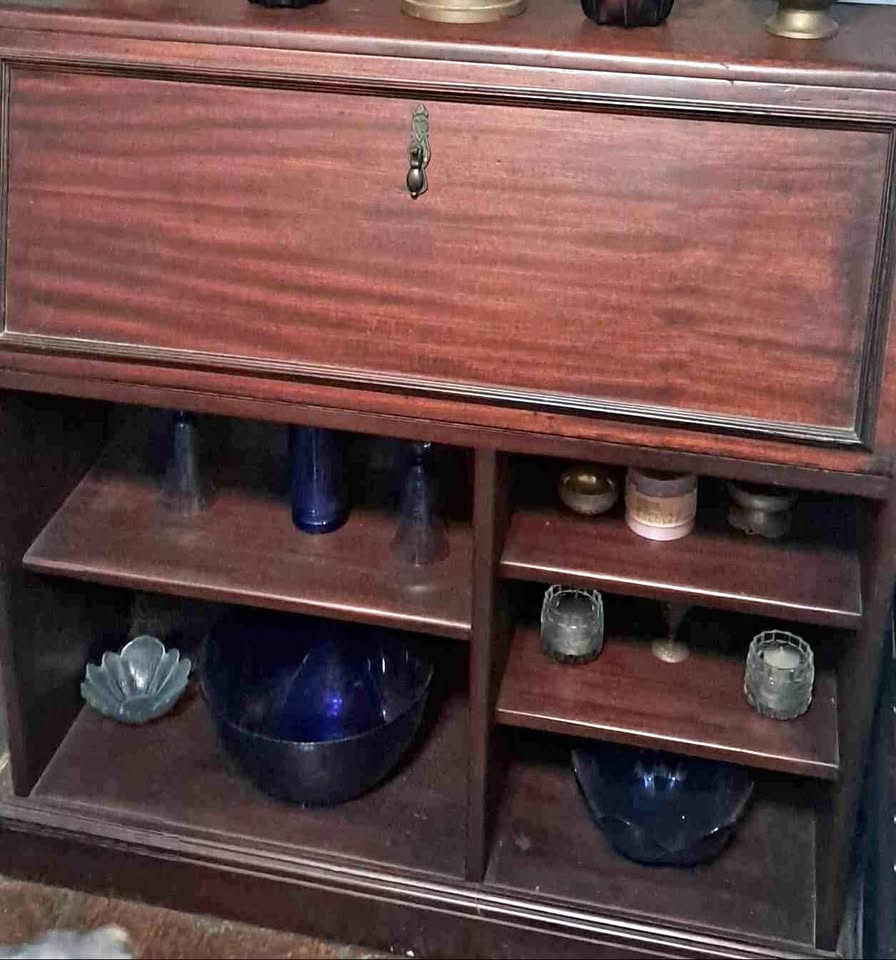 Cabinet antique