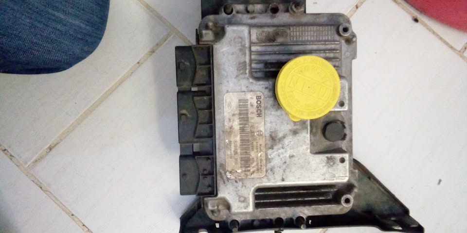 RENAULT 1.9 dci ECU - Private Seller