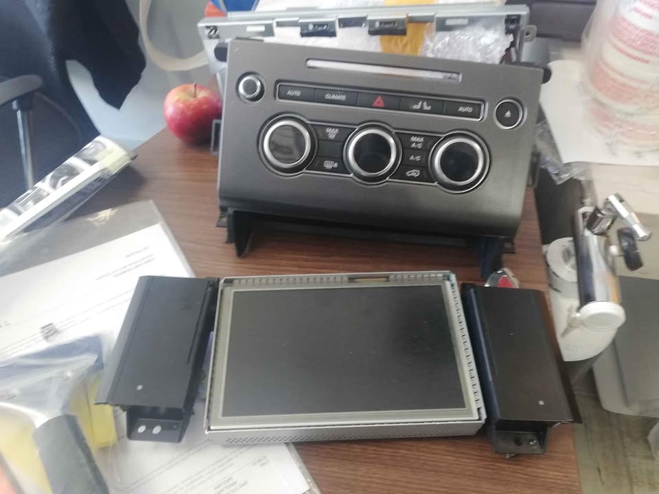 Range rover sport Radio 2016 - Private Seller Range rover sport Radio 2016 - Private Seller