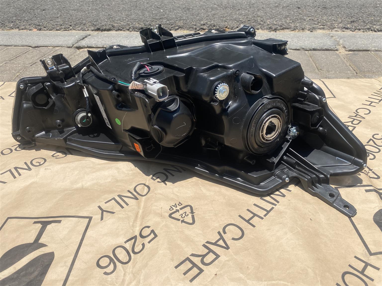 2024 SUZUKI ERTIGA/TOYOTA RUMION HEADLIGHT LEFT SIDE FOR SALE