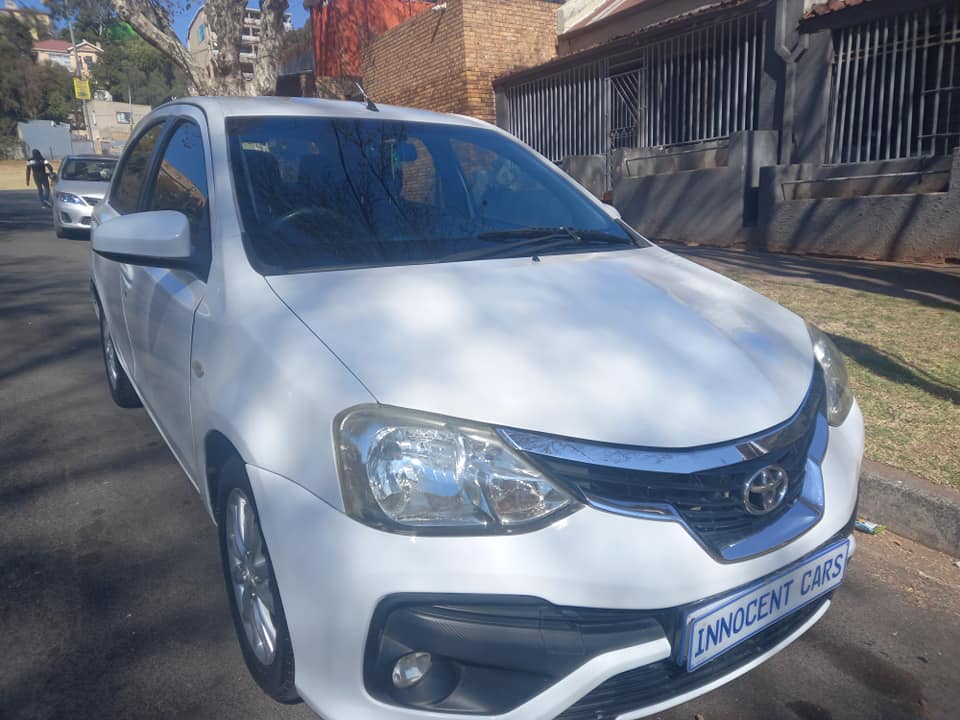 2018 TOYOTA ETIOS 1.5 ENGINE PETROL, MANUAL, WHITE COLOR