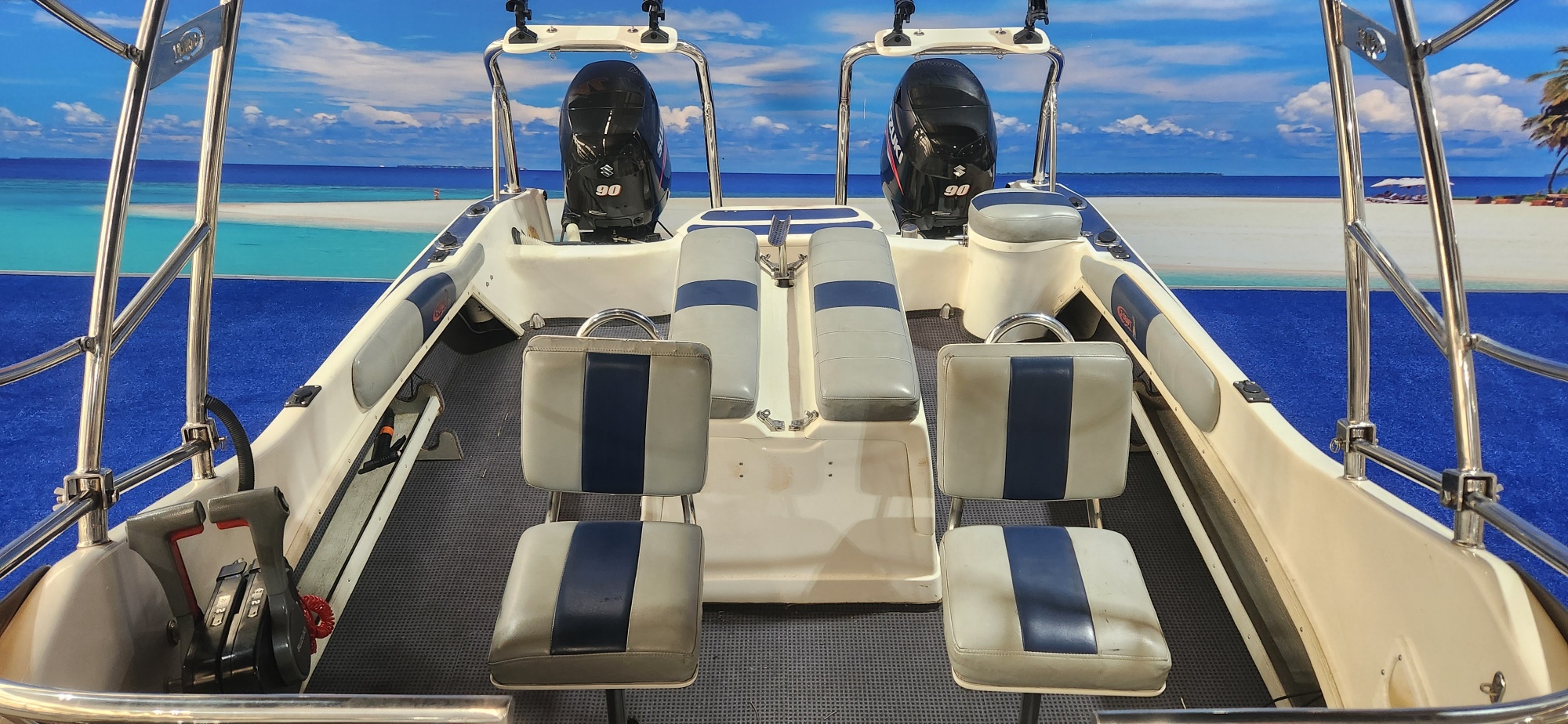 KINGCAT 170 ON TRAILER 2 X 90 HP SUZUKI 4 STROKES