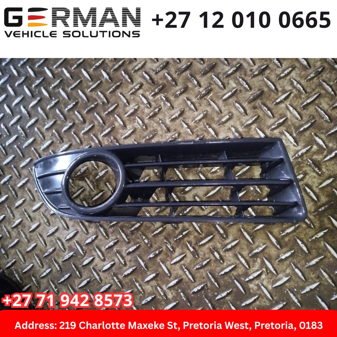 Volkswagen polo mk3 fog light covers bumper grill for sale - Private Seller