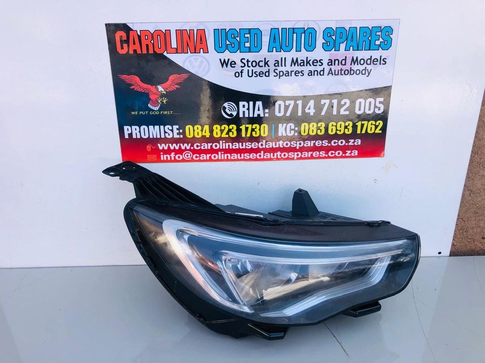 Opel Vauxhall Grandland X right side headlight with LED - Private Seller Opel Vauxhall Grandland X right side headlight with LED - Private Seller