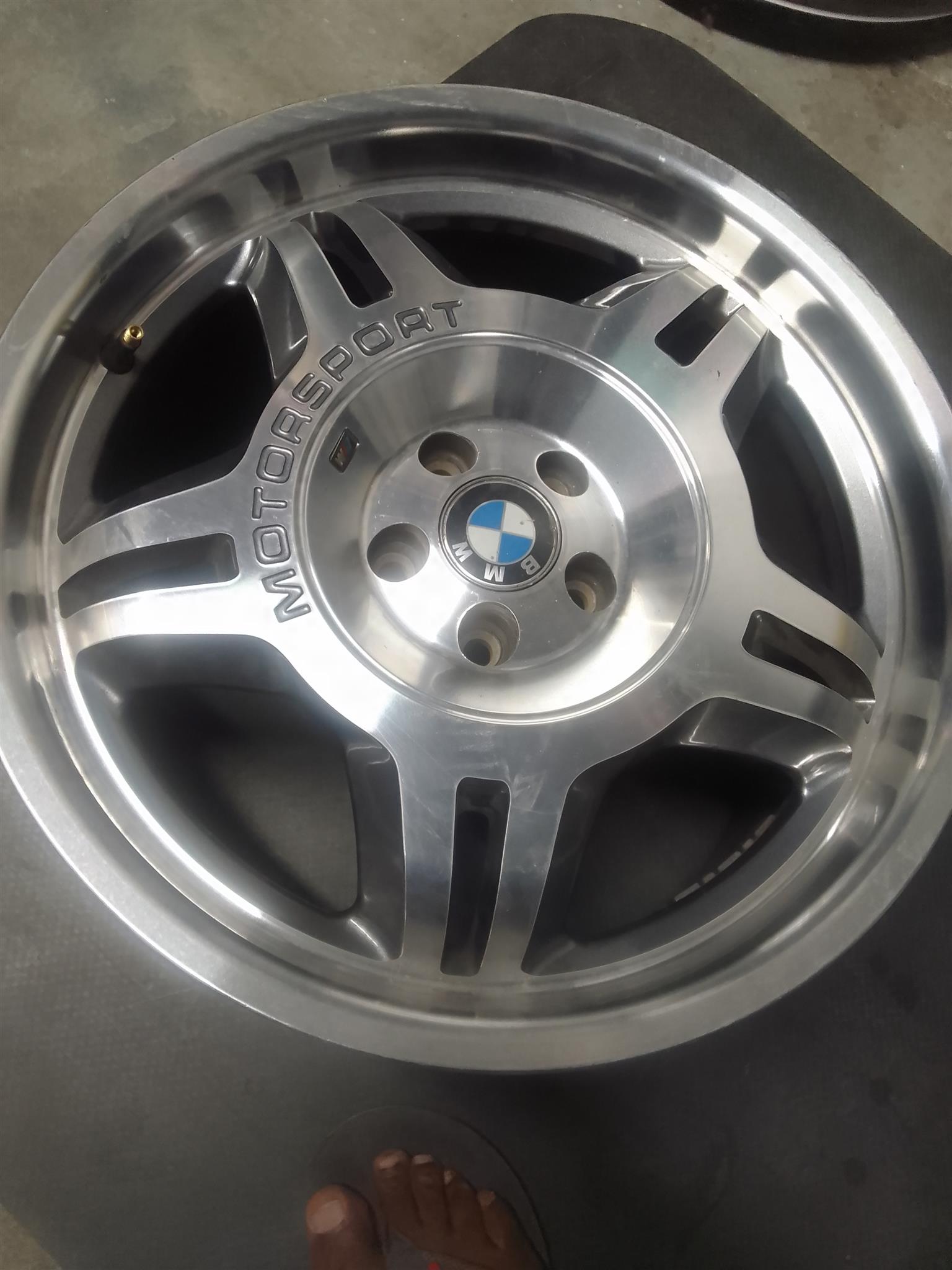 Bmw motorsport rim Bmw motorsport rim