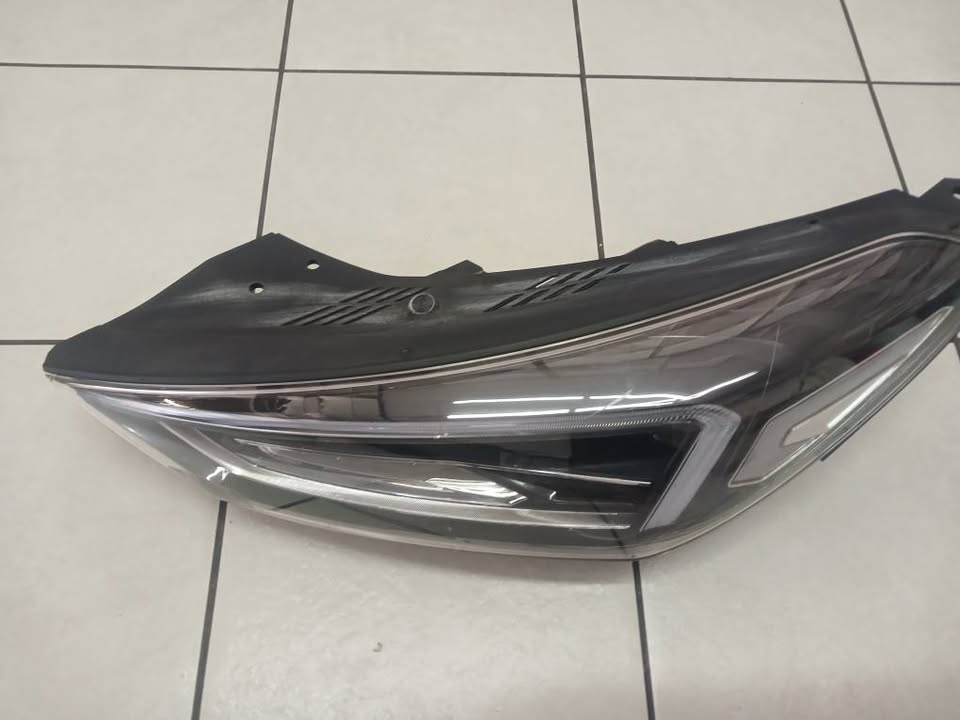 2019 - 2026 Hyundai Tucson HEADLIGHTS LED - Private Seller 2019 - 2026 Hyundai Tucson HEADLIGHTS LED - Private Seller