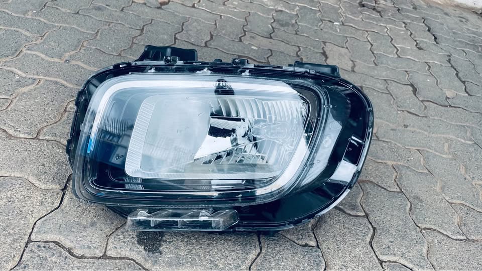 Hyundai Venue headlight