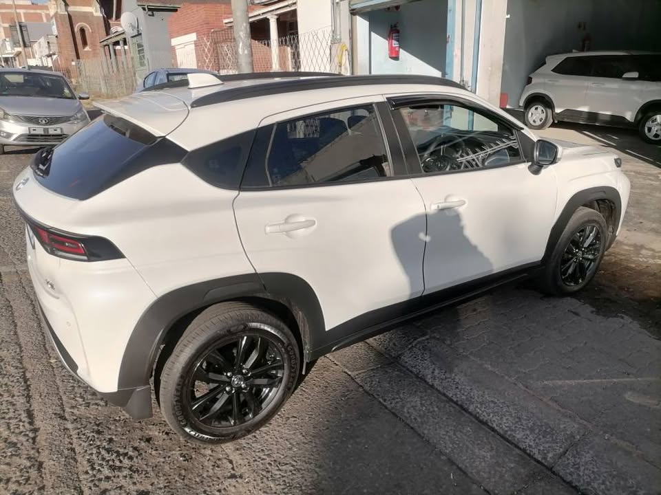 2024 Toyota Starlet Cross 1.5 XS SUV Automatic with a Nice interior seat Reserves Camera and Reserve