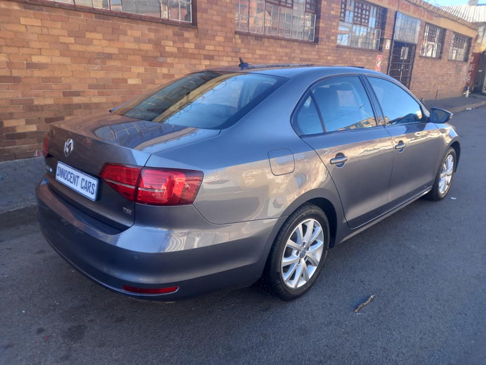 2018 JETA 7 SEDAN 1.4TSI HIGHLINE PETROL, AUTO DSG 7SPEED, SUNROOF, GREY COLOR