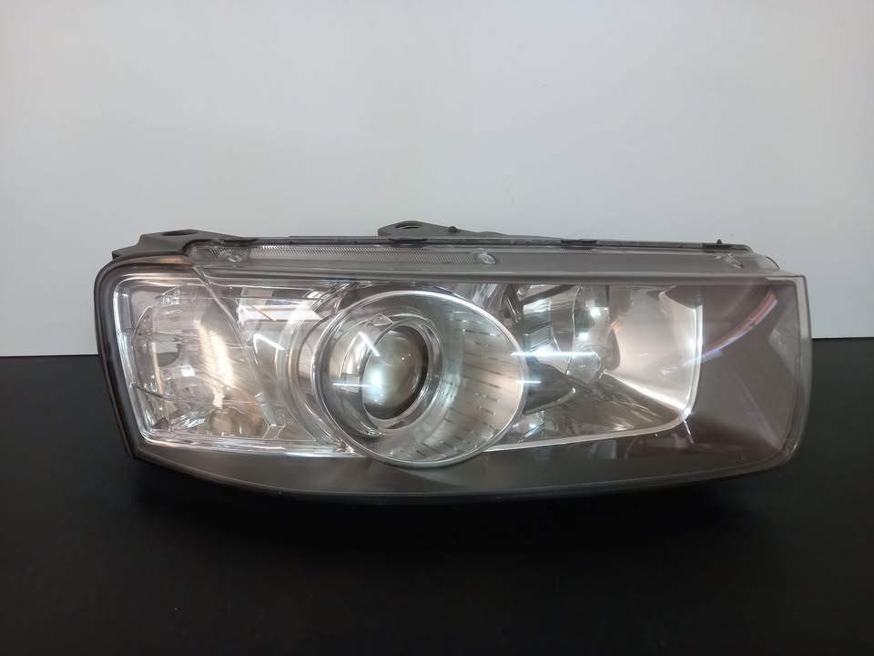 Chevrolet Captiva Right Side Headlight 2012-2016 - Private Seller Chevrolet Captiva Right Side Headlight 2012-2016 - Private Seller