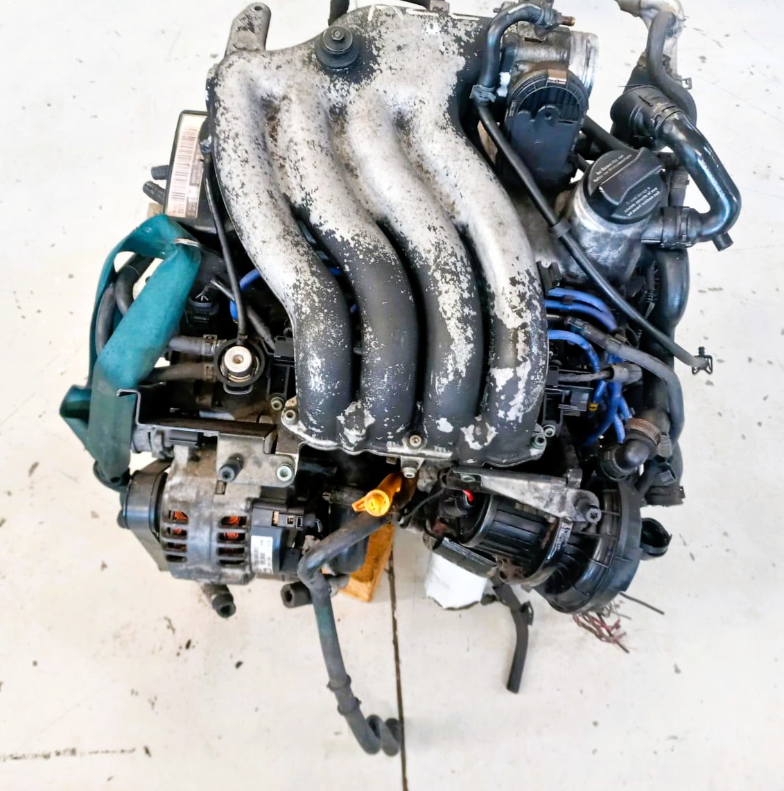 Volkswagen Golf 4 2.0 4 CYL Petrol Engine (AZL) - Private Seller Volkswagen Golf 4 2.0 4 CYL Petrol Engine (AZL) - Private Seller