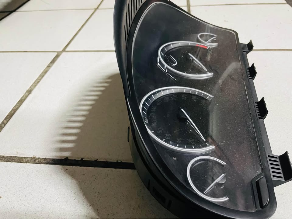 BMW F10 cluster - Private Seller