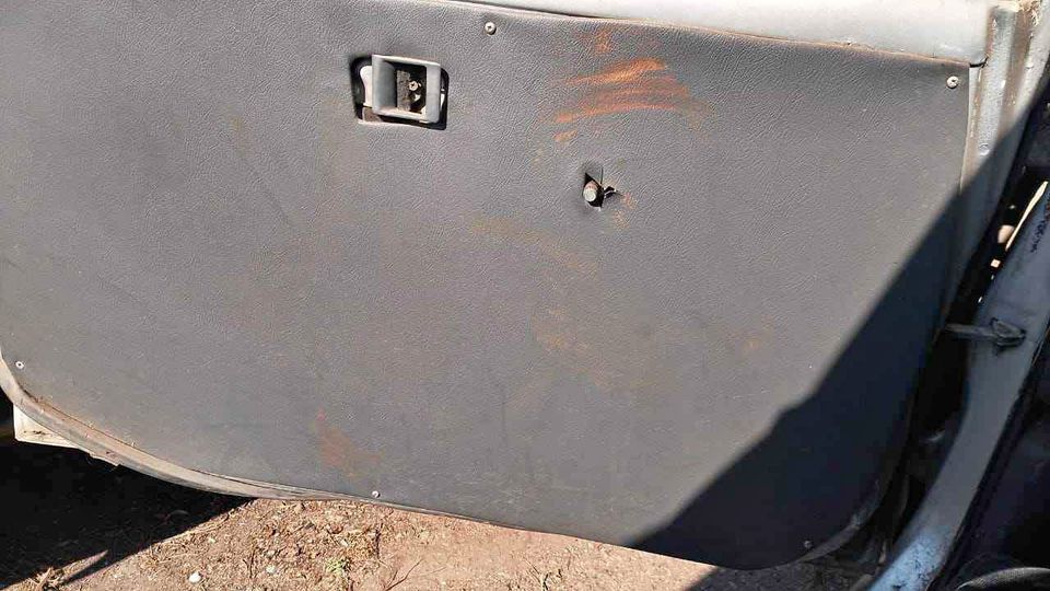 Mitsubishi Colt LHS door panel - Private Seller Mitsubishi Colt LHS door panel - Private Seller