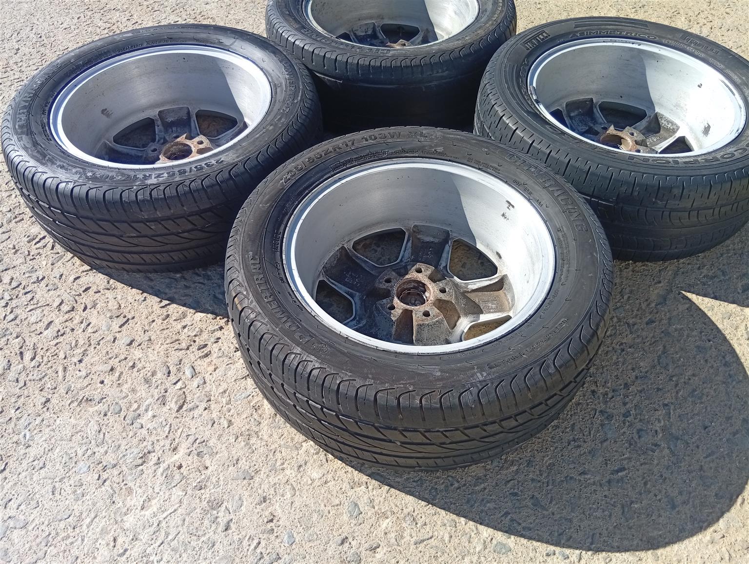 Dodge caliber 4 set of rims and tyres 17 inches