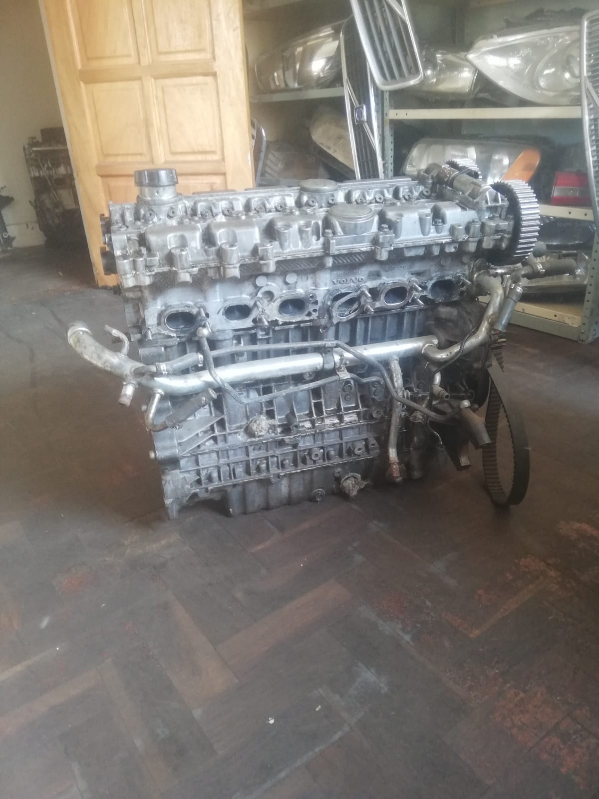 VOLVO S80/XC90 T6 B6324T 2005 COMPLETE ENGINE FOR SALE - Private Seller VOLVO S80/XC90 T6 B6324T 2005 COMPLETE ENGINE FOR SALE - Private Seller