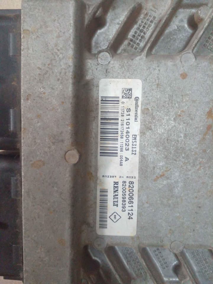 2012 Renault Sandero Lock Set - Private Seller 2012 Renault Sandero Lock Set - Private Seller