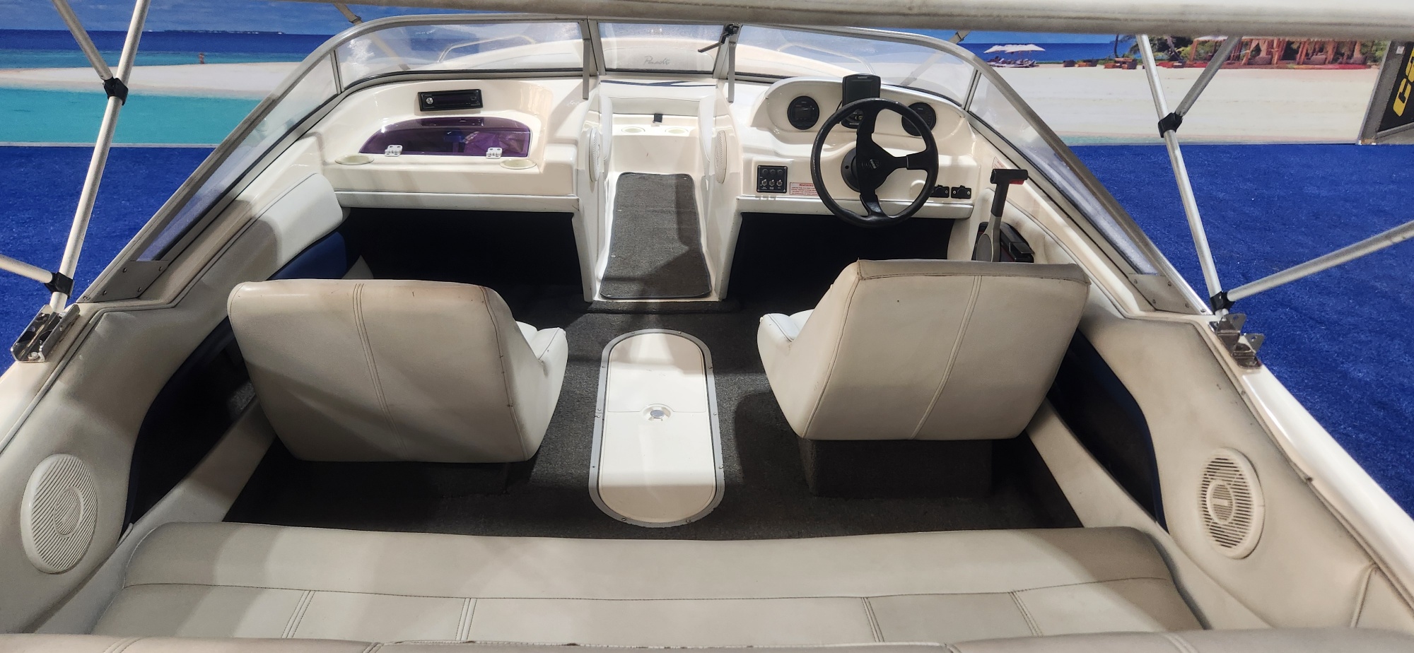 PANACHE 1850 SR ON TRAILER 200 HP YAMAHA V6 2 STROKE