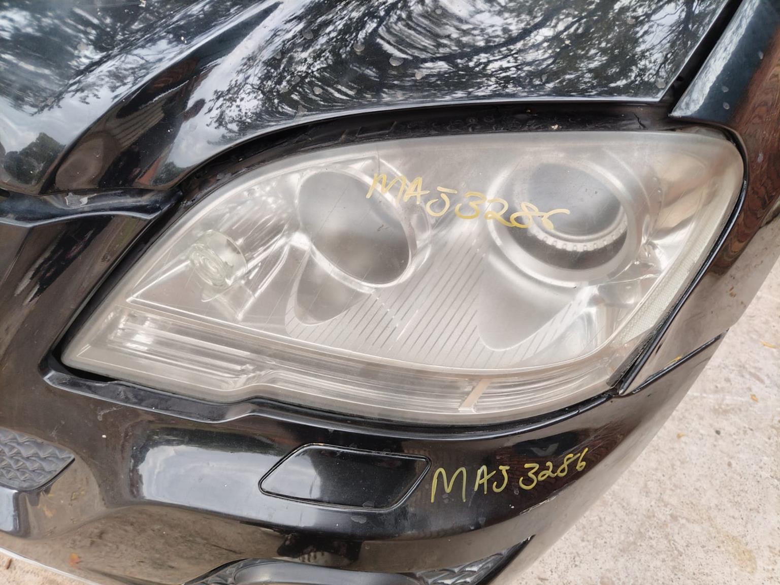 Mercedes ML350 cdi headlight for sale used - Private Seller Mercedes ML350 cdi headlight for sale used - Private Seller