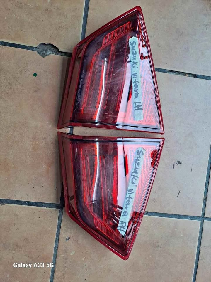 Suzuki Vitara Inner taillight both sides - Private Seller Suzuki Vitara Inner taillight both sides - Private Seller