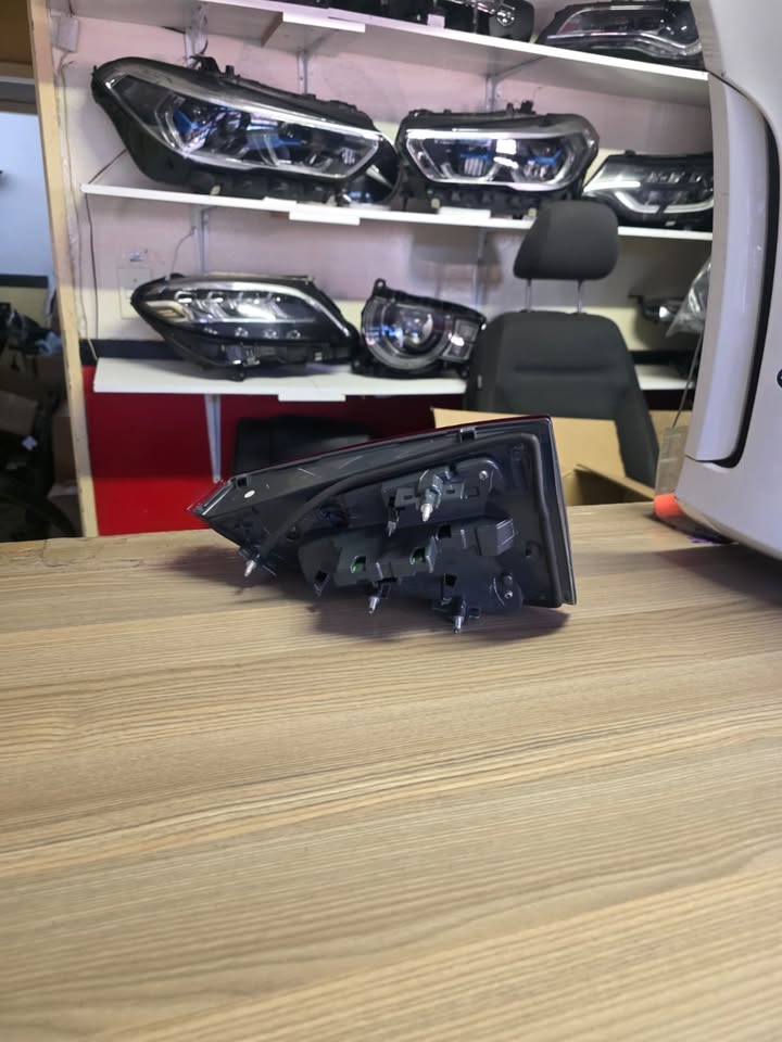 2019 BMW G01 PREFACE TAILLIGHT LEFT FOR SALE - Private Seller