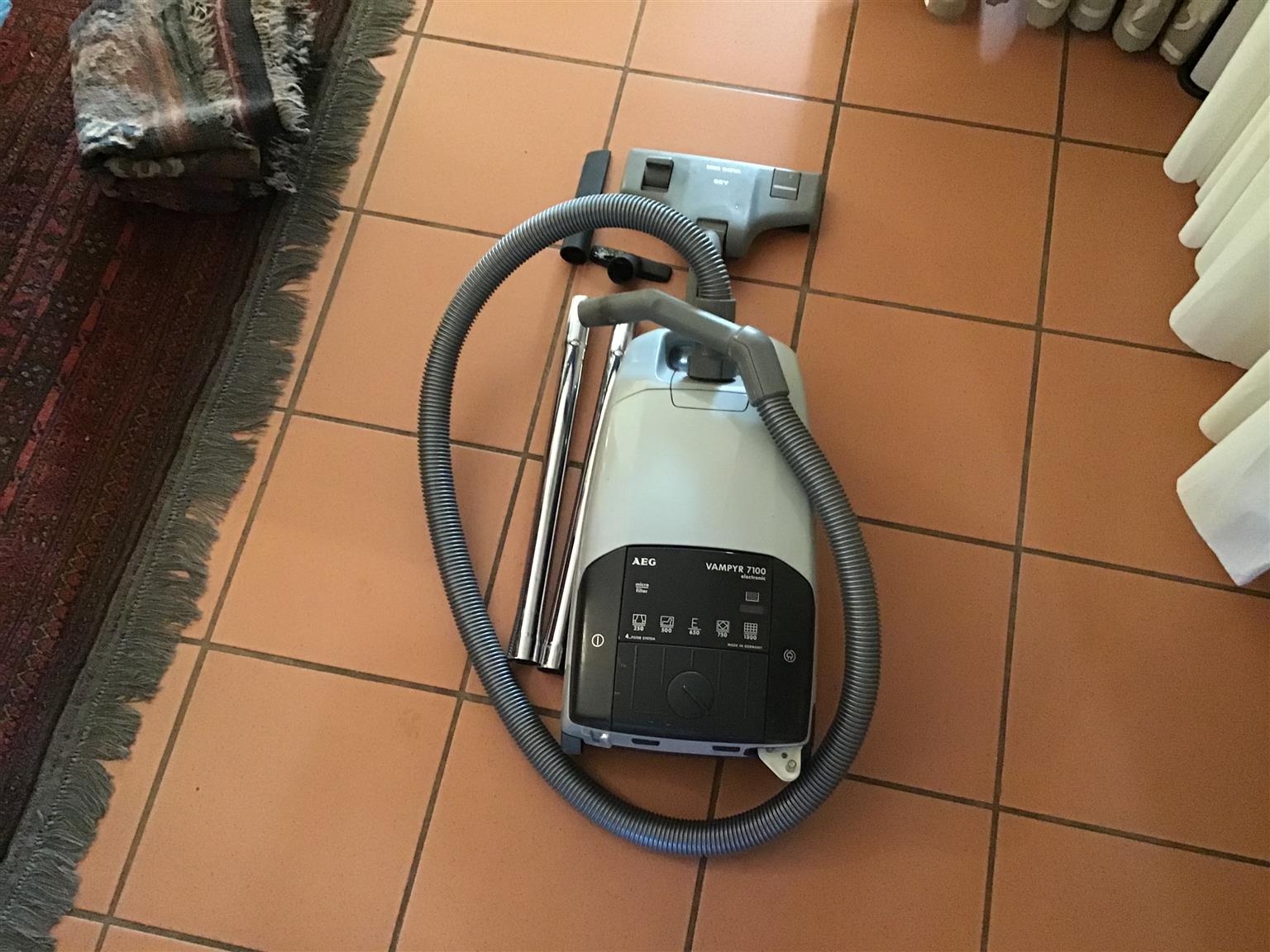 AEG vampir 7100 vacuum cleaner 
