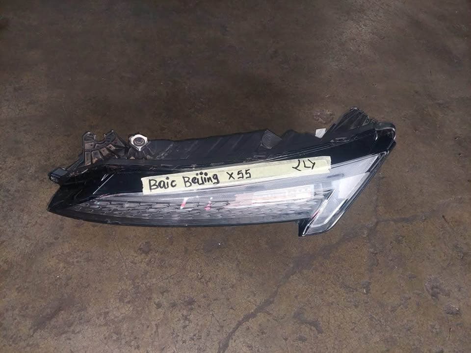 Baic Beijing X55 Left side top headlight - Private Seller Baic Beijing X55 Left side top headlight - Private Seller