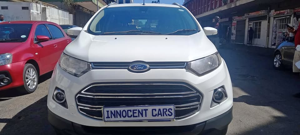 2013 FORD ECOSPORT 1.5 PETROL MANUAL TRANSMISSION, WHITE COLOUR, MILEAGE 135000KM