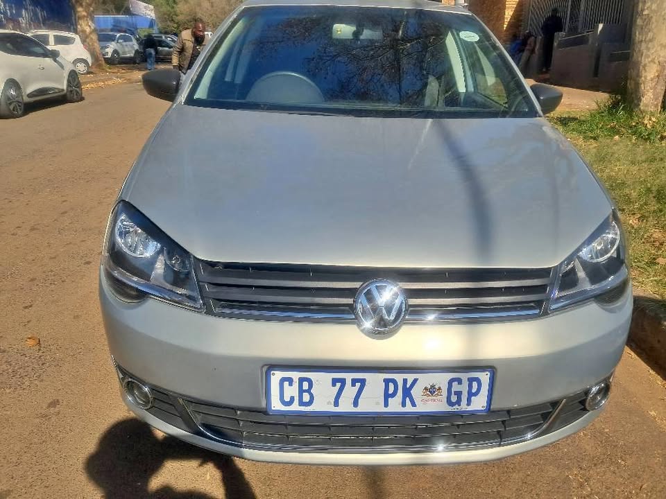 VW polo Vivo 1.4 hatchback 2012