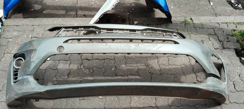 Kia Rio bumper - Private Seller Kia Rio bumper - Private Seller
