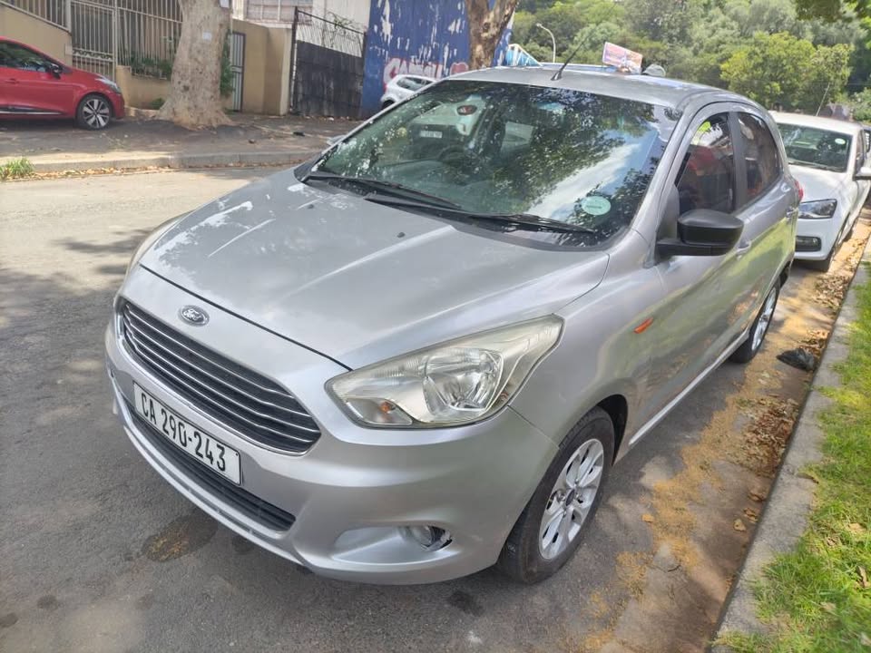 2016 Ford figo 1.4 hatchback