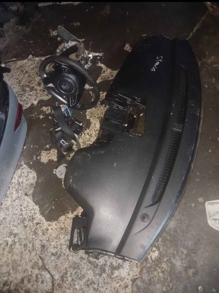 Toyota Starlet complete airbags sets new shape - Private Seller Toyota Starlet complete airbags sets new shape - Private Seller
