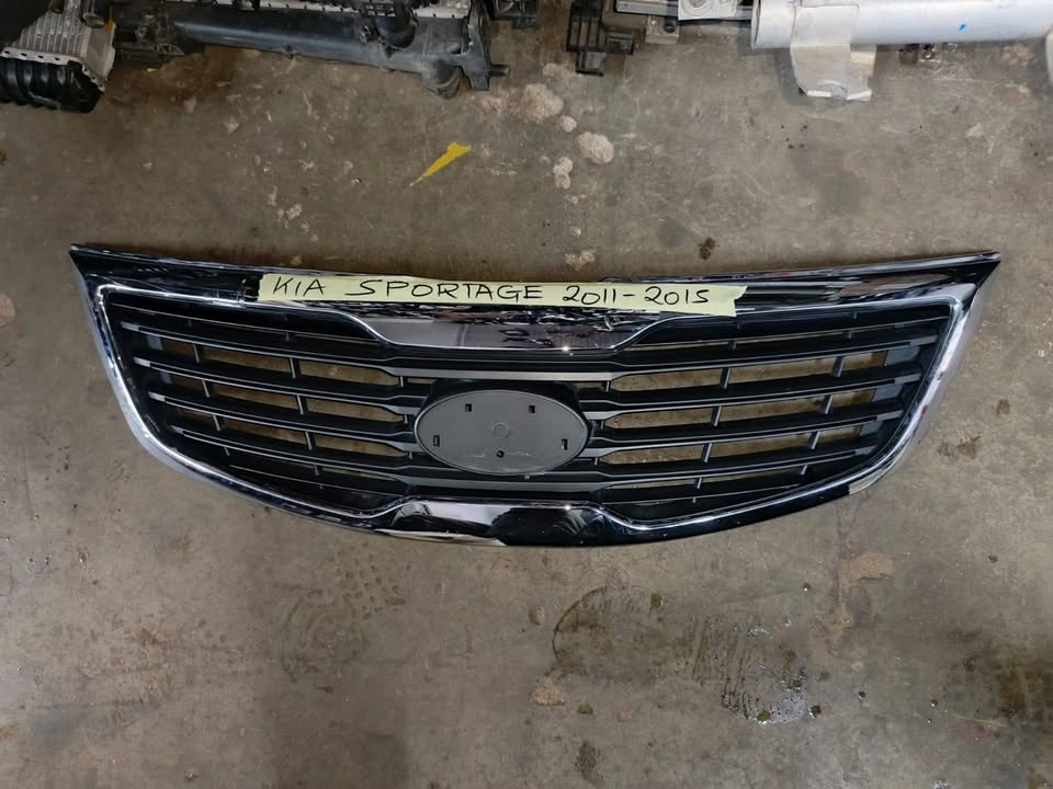 Kia spottage 2011/15 front Grill - Private Seller