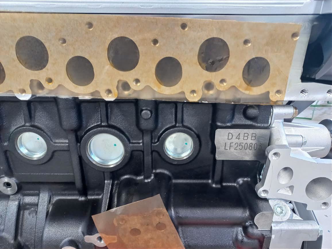Hyundai H100 2.6 Diesel Engine (D4BB) Brand New - Head, Block & Sump - Private Seller