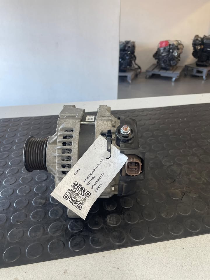 Toyota Hilux 2.0 VVTi Alternator for sale (1TR-FE) - Private Seller Toyota Hilux 2.0 VVTi Alternator for sale (1TR-FE) - Private Seller