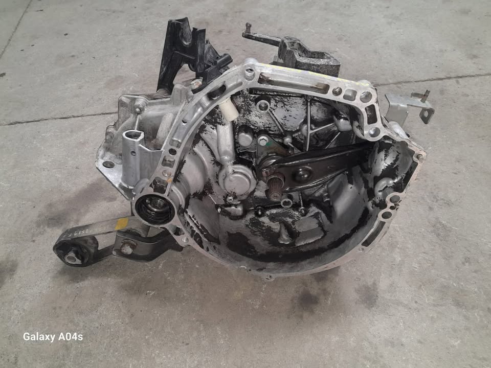RENAULT KWID 1.0L 3 CYLINDER MANUAL GEARBOX FOR SALE - Private Seller RENAULT KWID 1.0L 3 CYLINDER MANUAL GEARBOX FOR SALE - Private Seller