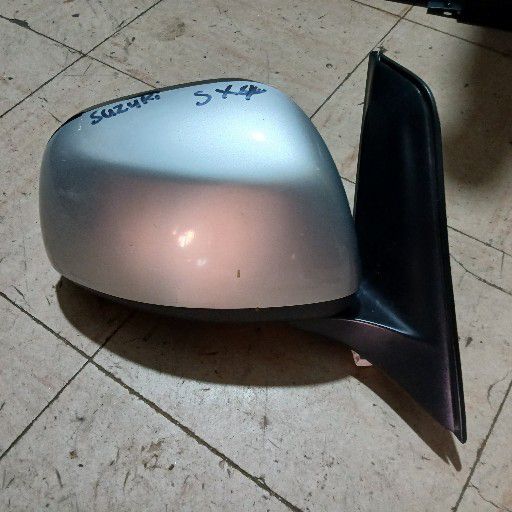 Suzuki sx4 side mirror - Private Seller
