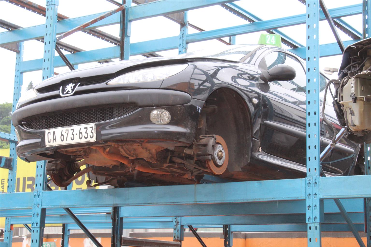 STRIPPING PEUGEOT 206 MODEL 1.4 16V 2006 BLACK 10FE FOR SPARES - Private Seller