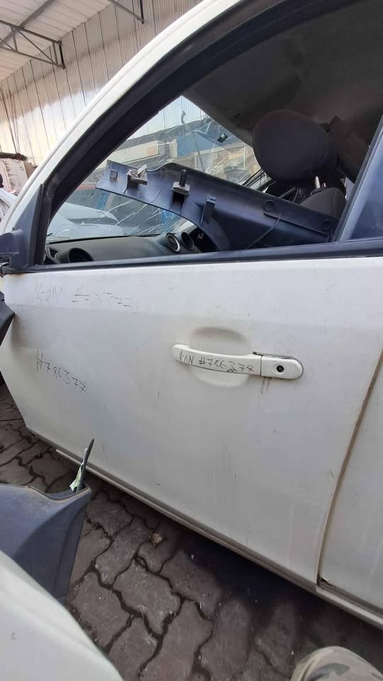 Door shell Ford Ikon 2015 - Private Seller Door shell Ford Ikon 2015 - Private Seller