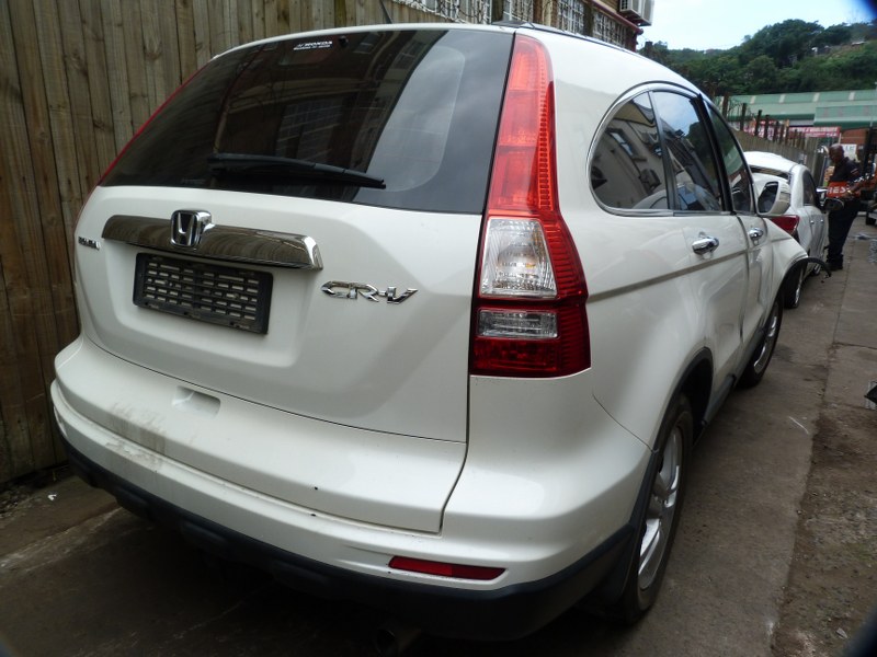 Honda CR-V 2.4 Manual White - 2010 STRIPPING FOR SPARES - Private Seller Honda CR-V 2.4 Manual White - 2010 STRIPPING FOR SPARES - Private Seller