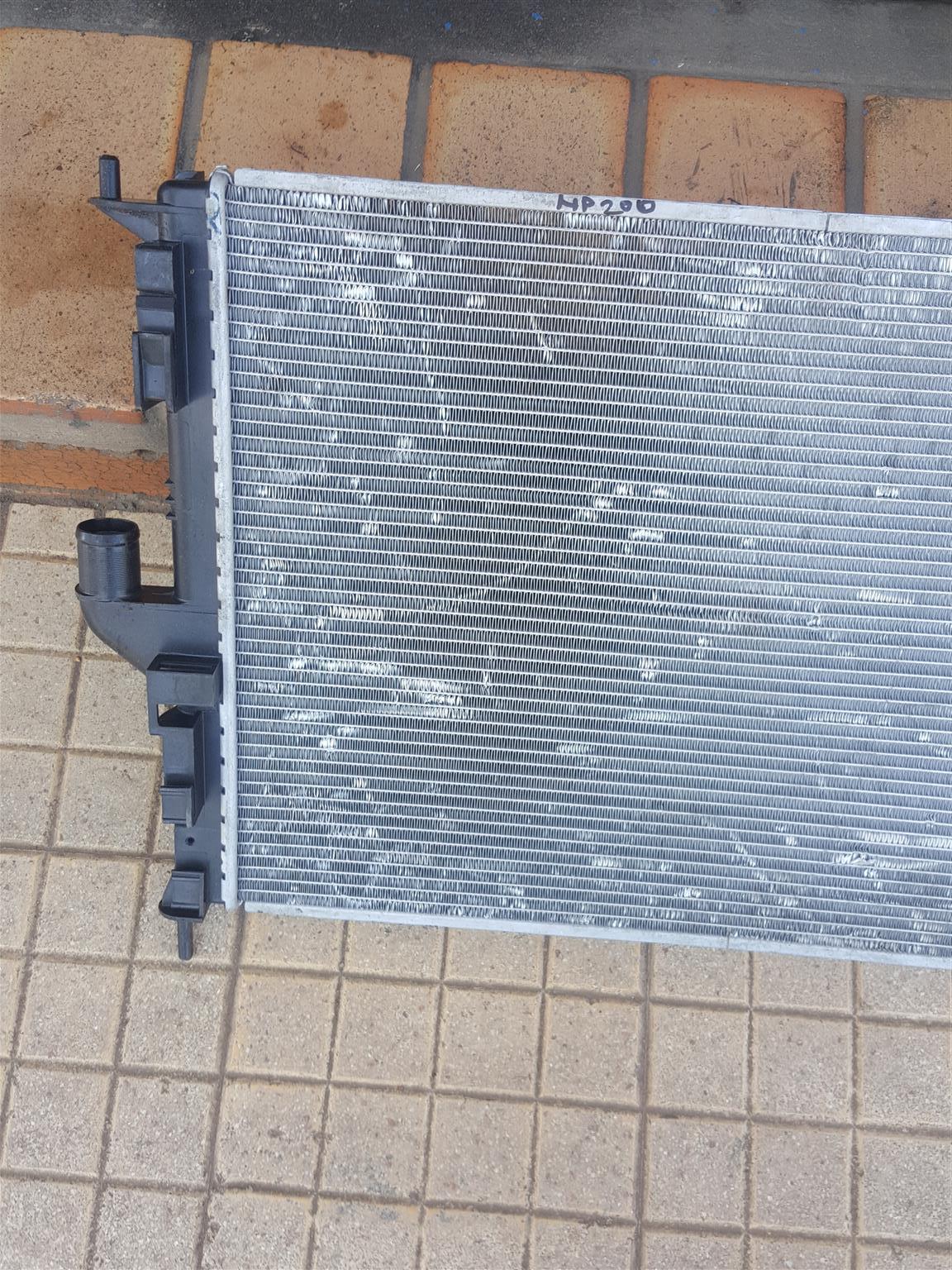 Np 200 /Sandero Radiator - Private Seller Np 200 /Sandero Radiator - Private Seller