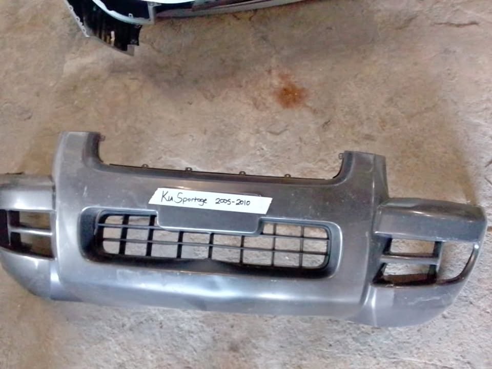2005-2010 KIA SPORTAGE FRONT BUMPER - Private Seller 2005-2010 KIA SPORTAGE FRONT BUMPER - Private Seller