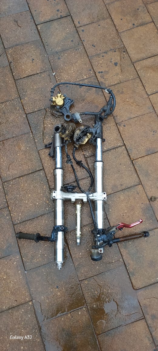 Honda cbr 929 rr fireblade parts