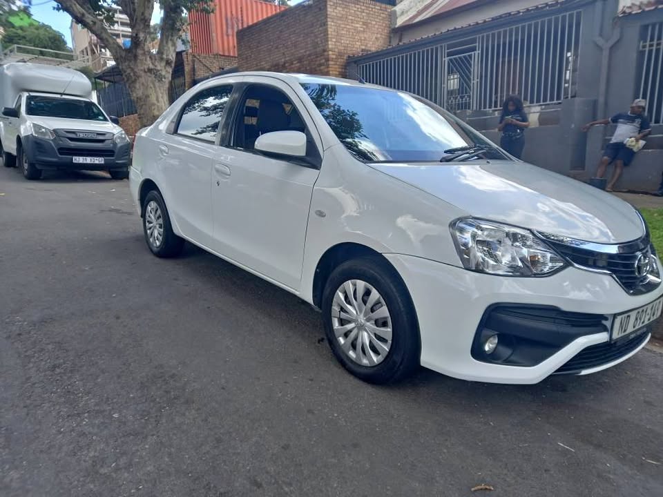 2020 Toyota Etios Sedan 1.5 Petrol, Manual. 115k. Call Innocent  White Color, Mileage 7800