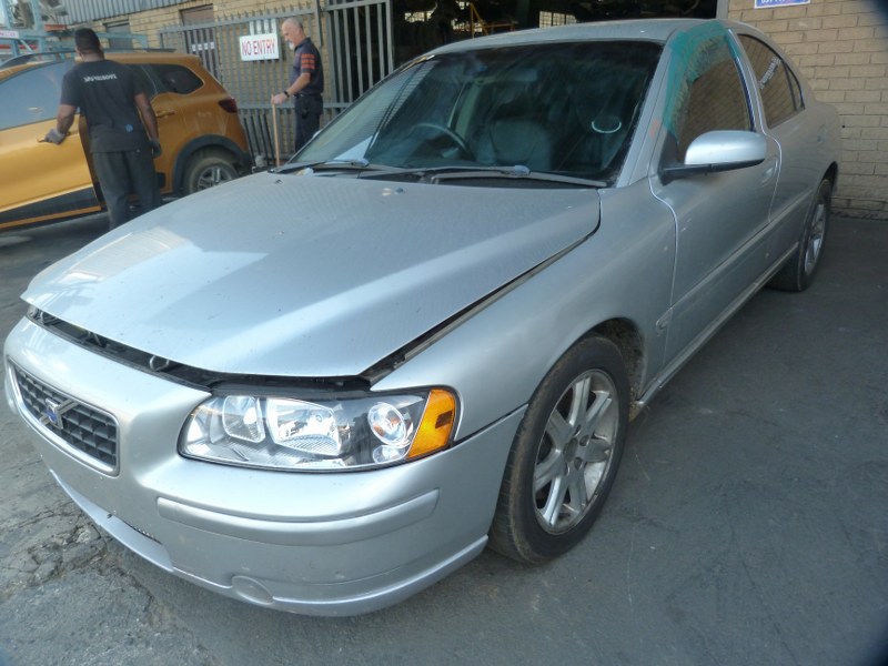 Volvo S60 2.0T AT Silver - 2005 SPARESBOYZ STRIPPING FOR SPARES - Private Seller Volvo S60 2.0T AT Silver - 2005 SPARESBOYZ STRIPPING FOR SPARES - Private Seller