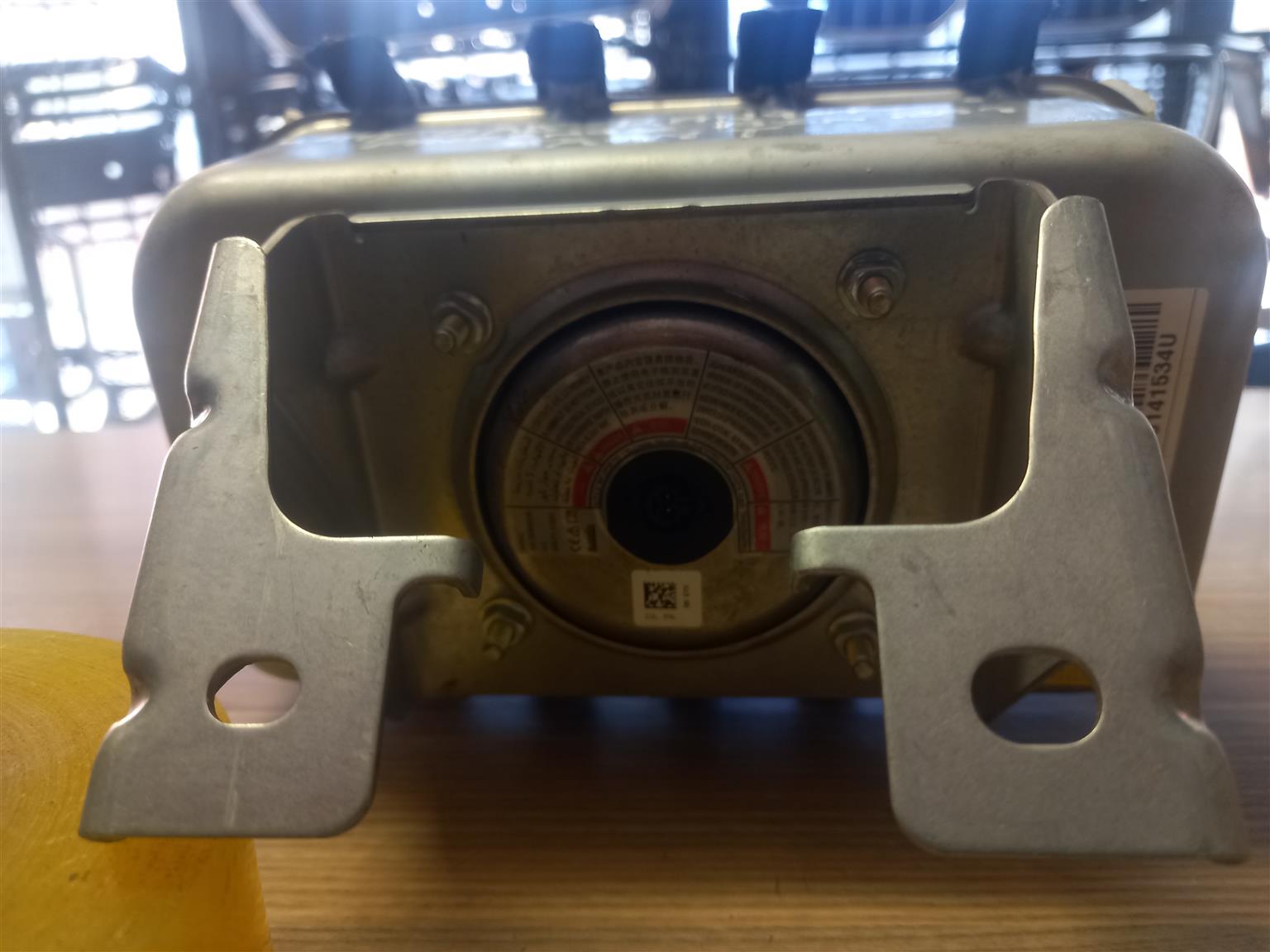 2017 FORD RANGER PASSENGER AIRBAG FRONT FOR SALE - Private Seller