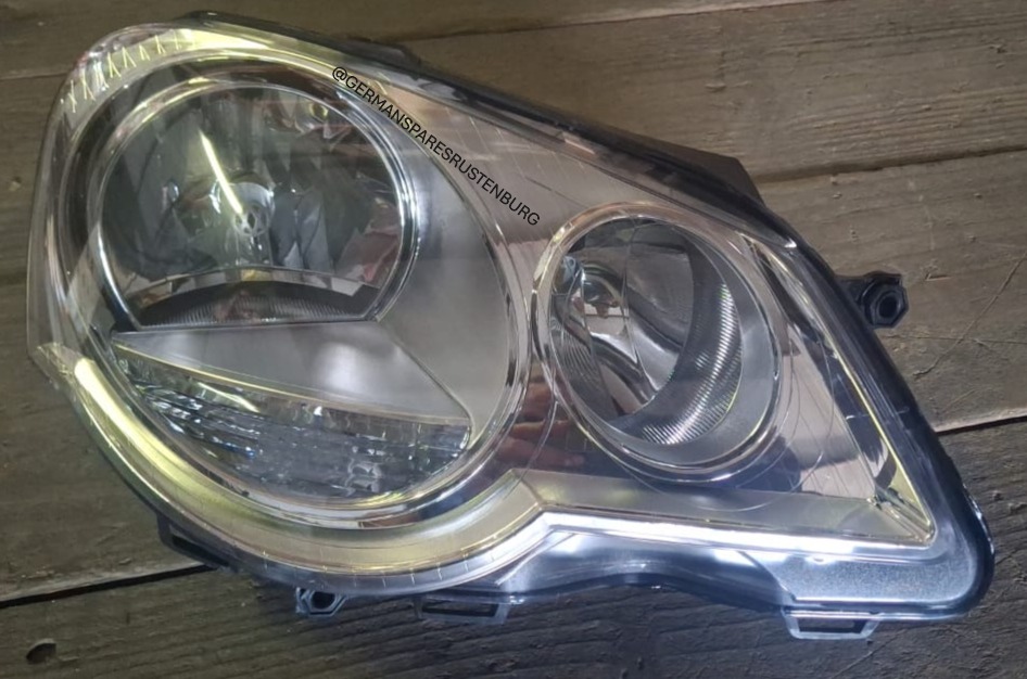 POLO BUJWA NEW HEADLIGHTS - Private Seller POLO BUJWA NEW HEADLIGHTS - Private Seller