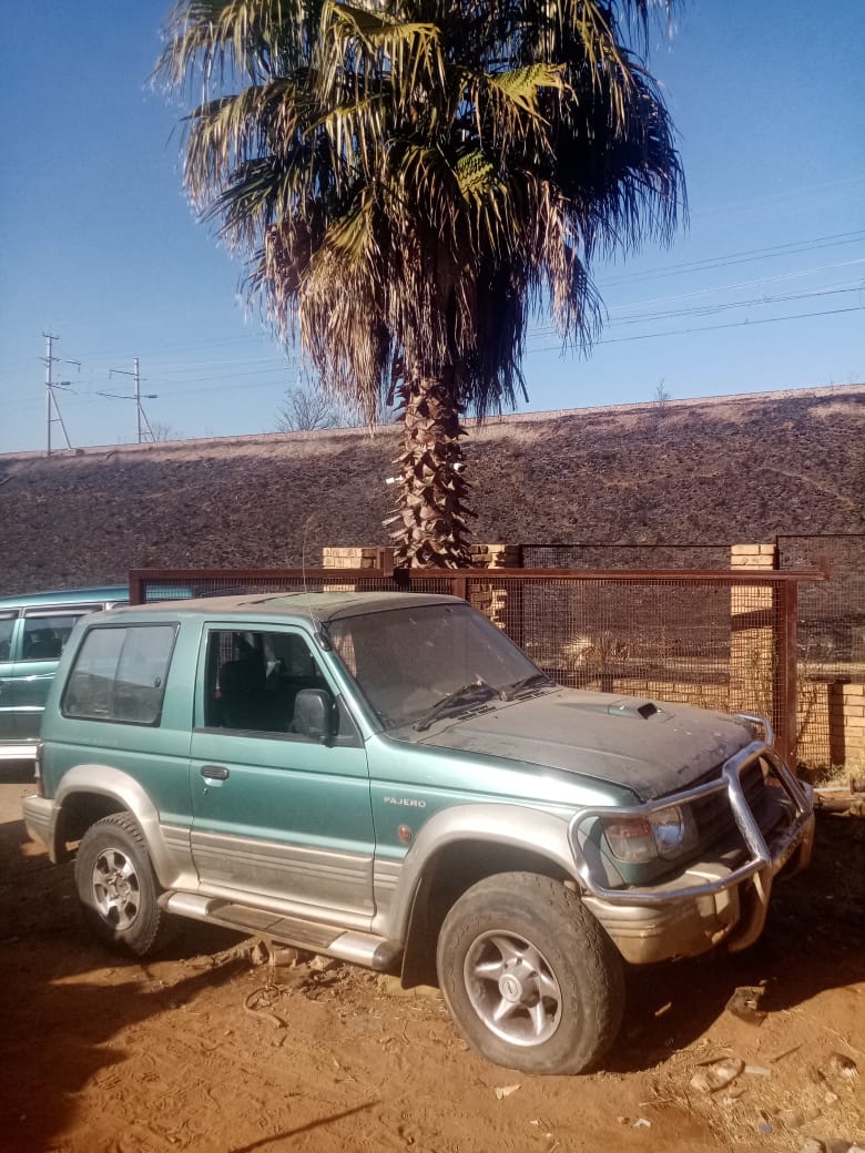 Mitsubishi Pajero Q Car 2.8 SWB 1998 Stripping for Spares - Private Seller Mitsubishi Pajero Q Car 2.8 SWB 1998 Stripping for Spares - Private Seller