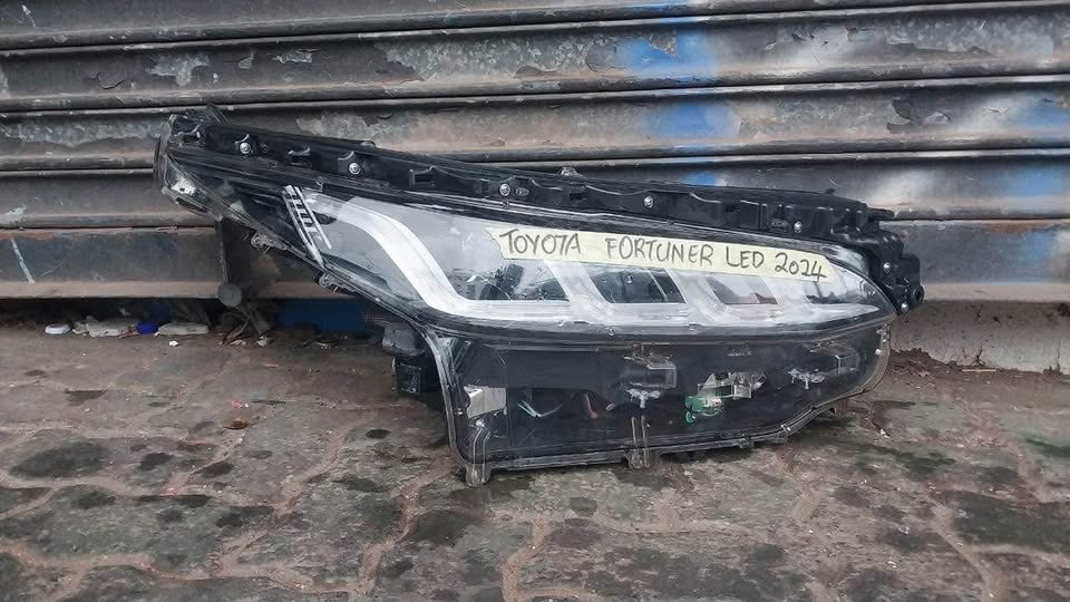 Toyota Fortuner GD6 LED Headlight - Private Seller Toyota Fortuner GD6 LED Headlight - Private Seller
